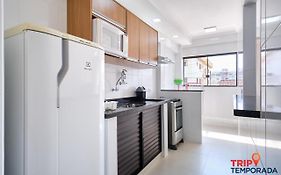 Apartamento com ar condicionado à 100 metros da praia - Edifício Ibiza